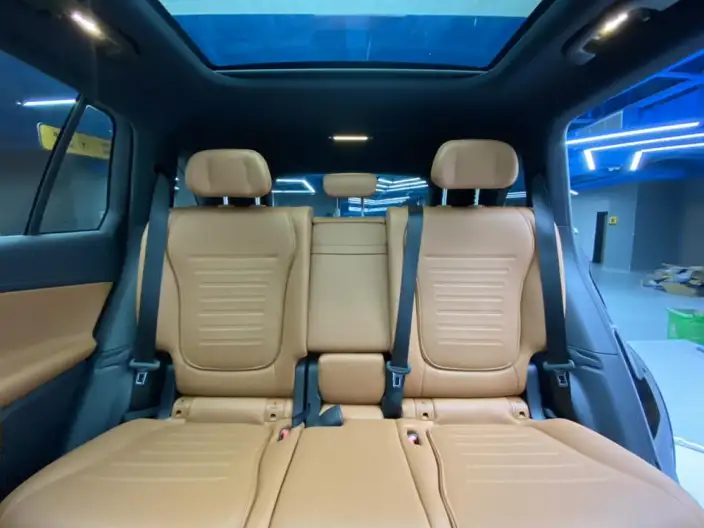 Mercedes-Benz GLC 2023 Model Facelift GLC 300 L 4MATIC Dynamic Model 7 seat – фото 27