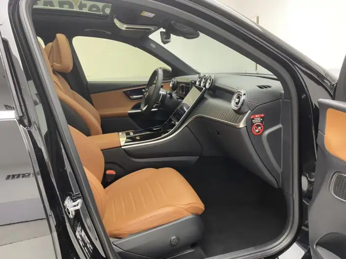 Mercedes-Benz GLC 2023 Model Facelift GLC 300 L 4MATIC Dynamic Model 7 seat – фото 29