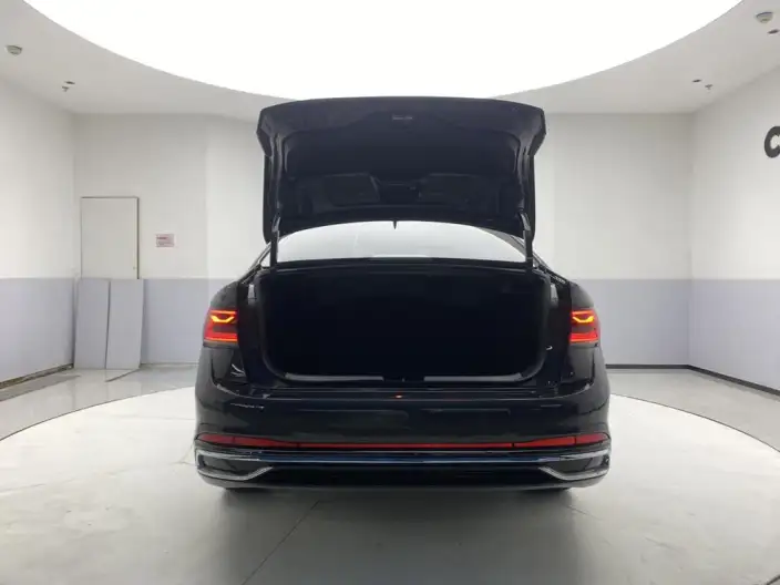 Volkswagen Sagitar 2025 Model 300TSI DSG Beyond Edition – фото 13