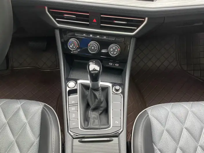 Volkswagen Sagitar 2025 Model 300TSI DSG Beyond Edition – фото 49