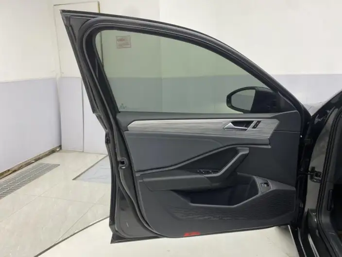 Volkswagen Sagitar 2025 Model 300TSI DSG Beyond Edition – фото 53