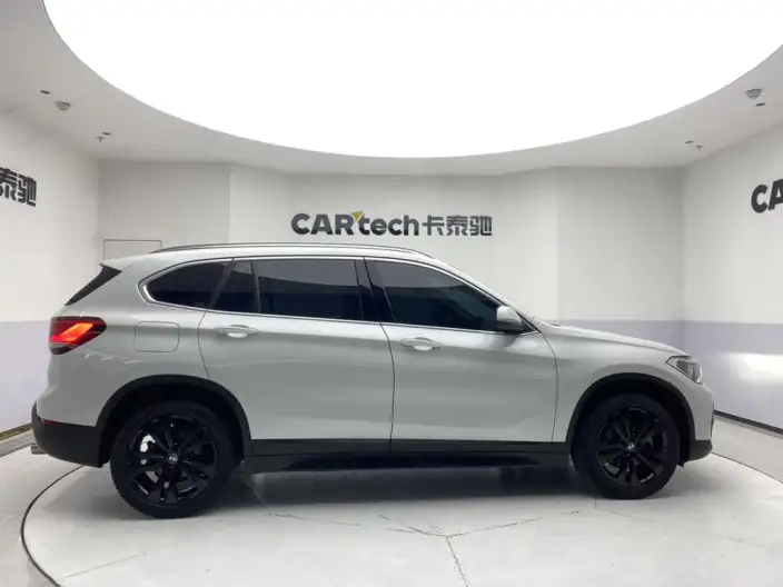 BMW X1 2021 Model sDrive20Li Fashion Model – фото 8