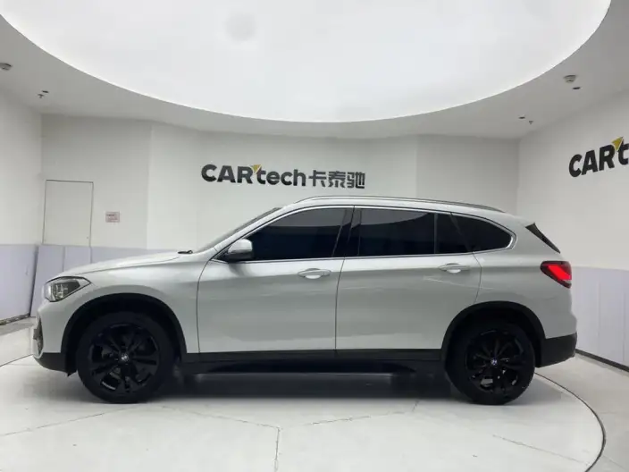 BMW X1 2021 Model sDrive20Li Fashion Model – фото 33