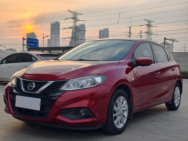 Nissan Tiida 2016 1.6L CVT Cool Move – фото 1