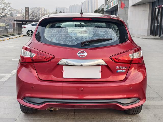 Nissan Tiida 2016 1.6L CVT Cool Move – фото 5