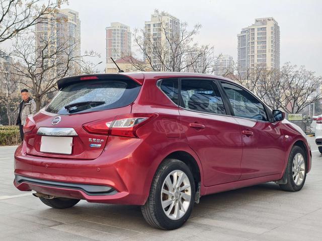 Nissan Tiida 2016 1.6L CVT Cool Move – фото 6