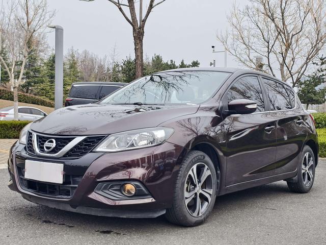 Nissan Tiida 2016 1.6L CVT Cool Move – фото 1
