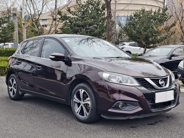 Nissan Tiida 2016 1.6L CVT Cool Move – фото 3