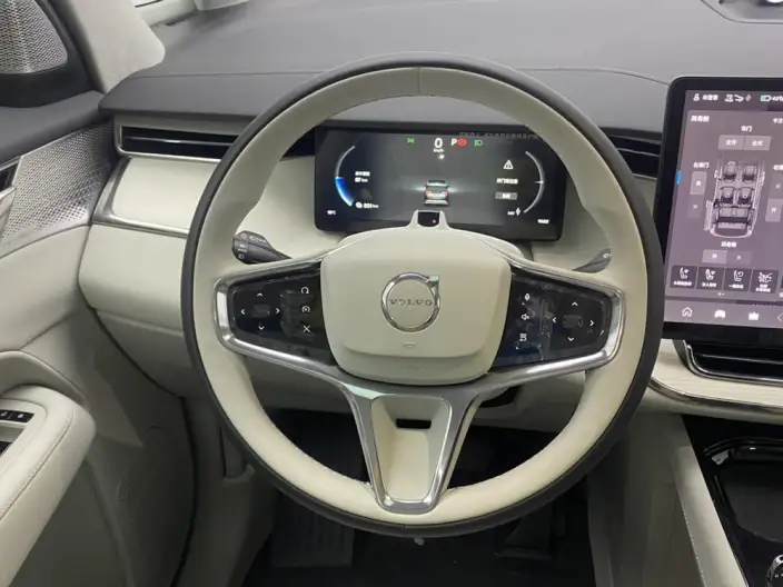 Volvo EM90 2025 Model Ultra VI seat – фото 46