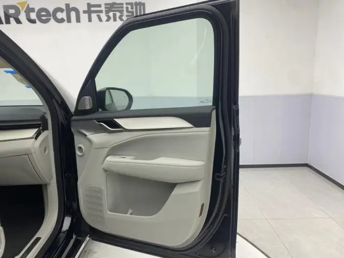 Volvo EM90 2025 Model Ultra VI seat – фото 54