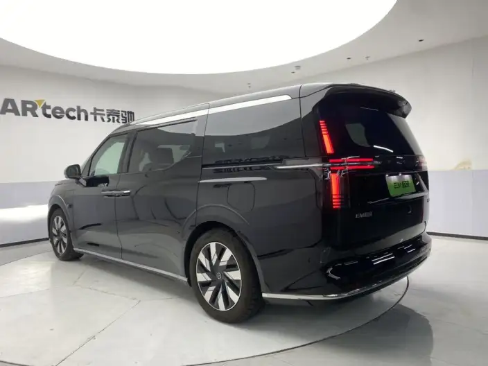 Volvo EM90 2025 Model Ultra VI seat – фото 5