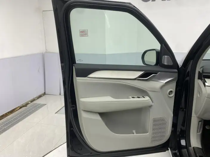 Volvo EM90 2025 Model Ultra VI seat – фото 26