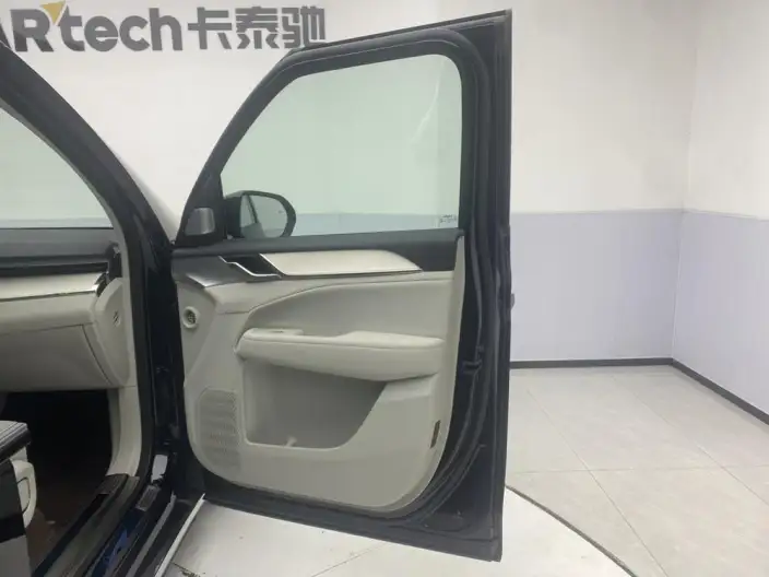 Volvo EM90 2025 Model Ultra VI seat – фото 28