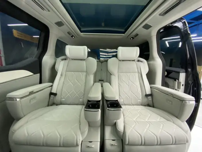 Volvo EM90 2025 Model Ultra VI seat – фото 29