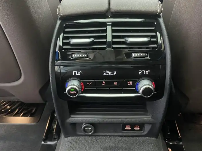 BMW 5 Series 2023 Model 530Li Exclusive Model M Sports Set – фото 18