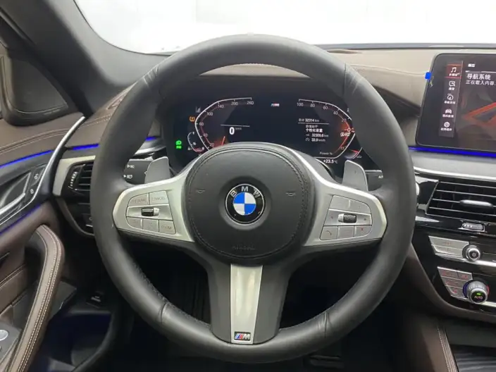 BMW 5 Series 2023 Model 530Li Exclusive Model M Sports Set – фото 23