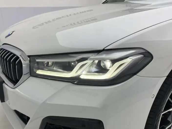 BMW 5 Series 2023 Model 530Li Exclusive Model M Sports Set – фото 41