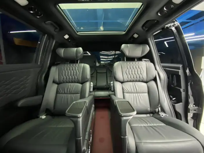 Honda Elysion 2024 Model 2.0L e:HEV Deluxe Edition – фото 18