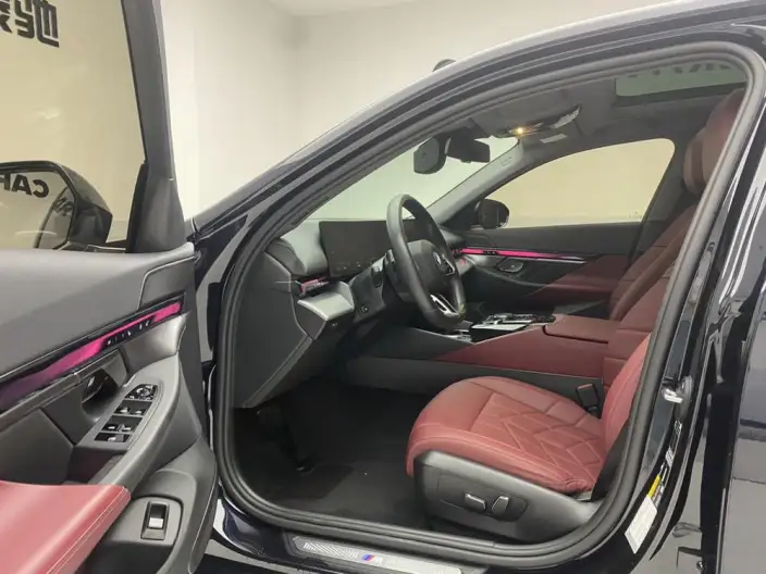 BMW i5 2024 Model eDrive35L M Sports Set – фото 24