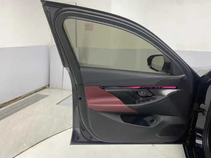 BMW i5 2024 Model eDrive35L M Sports Set – фото 27