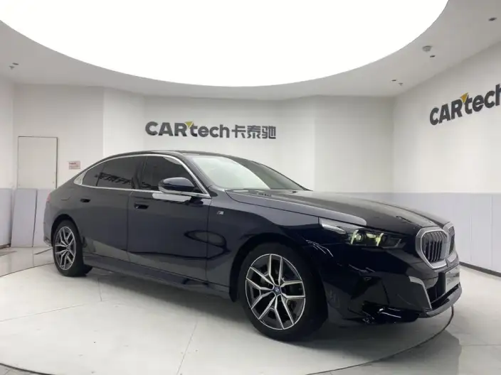 BMW i5 2024 Model eDrive35L M Sports Set – фото 32