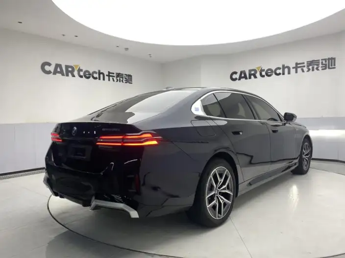 BMW i5 2024 Model eDrive35L M Sports Set – фото 36