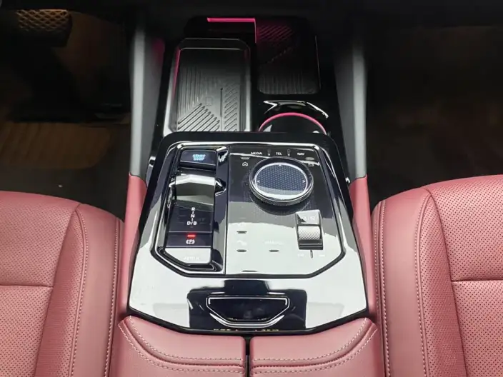 BMW i5 2024 Model eDrive35L M Sports Set – фото 44
