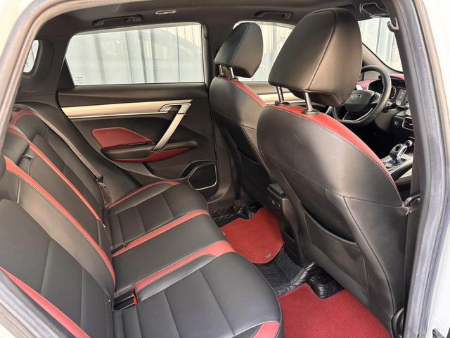 Geely Binyue Модель 2020 года PRO 260T DCT Knight – фото 8