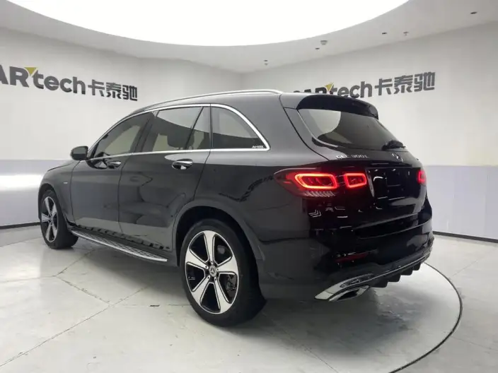 Mercedes-Benz GLC 2022 Model Facelift GLC 300 L 4MATIC Dynamic Model Collector Edition – фото 5