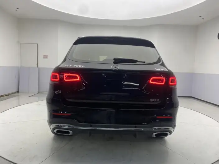 Mercedes-Benz GLC 2022 Model Facelift GLC 300 L 4MATIC Dynamic Model Collector Edition – фото 6