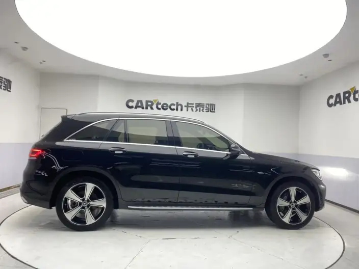 Mercedes-Benz GLC 2022 Model Facelift GLC 300 L 4MATIC Dynamic Model Collector Edition – фото 8