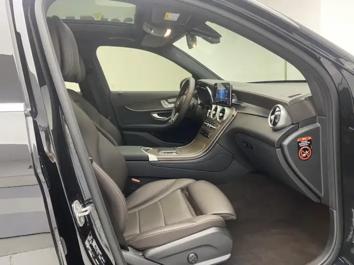Mercedes-Benz GLC 2022 Model Facelift GLC 300 L 4MATIC Dynamic Model Collector Edition – фото 14