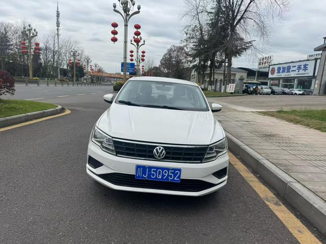 Volkswagen Jetta 2017 1.5L Automatic Fashion – фото 2