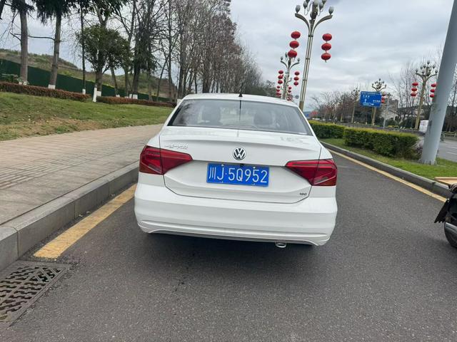 Volkswagen Jetta 2017 1.5L Automatic Fashion – фото 8