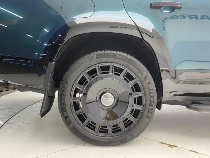 Land Rover Defender 2025 Model 130 3.0T P400 VII seat Luxury Edition – фото 14