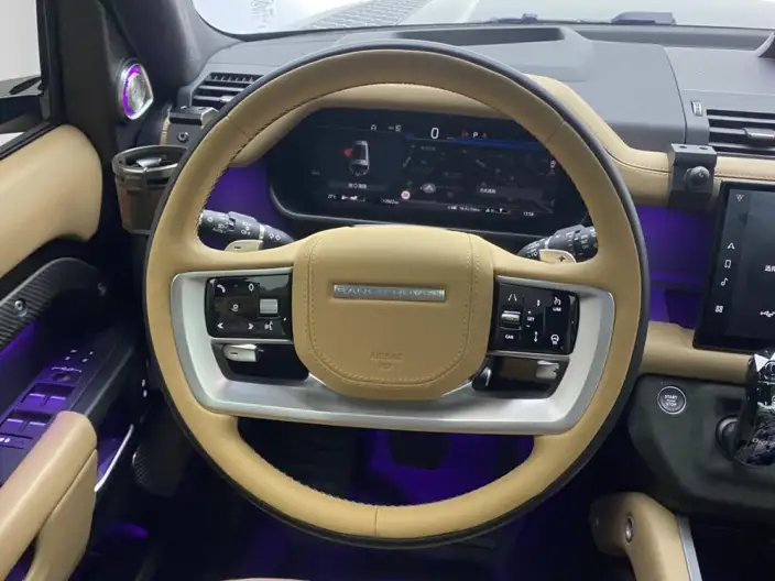 Land Rover Defender 2025 Model 130 3.0T P400 VII seat Luxury Edition – фото 24