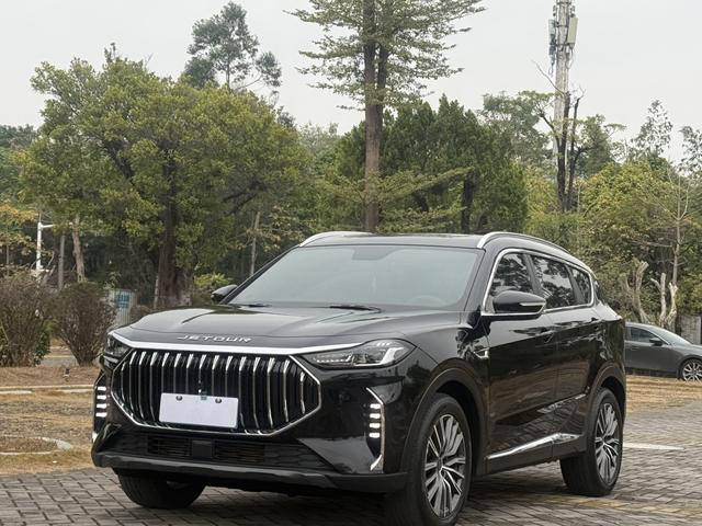 Jetour X70 PLUS 2023 1.6T DCT Strongman 7-Seater – фото 1