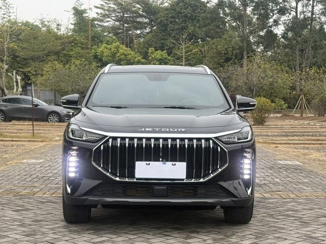 Jetour X70 PLUS 2023 1.6T DCT Strongman 7-Seater – фото 2