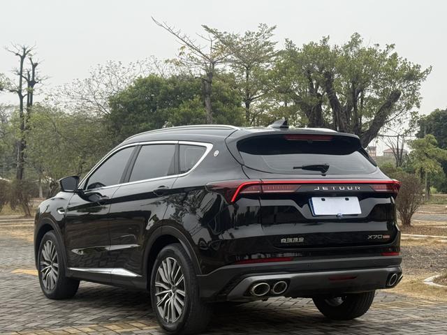 Jetour X70 PLUS 2023 1.6T DCT Strongman 7-Seater – фото 15