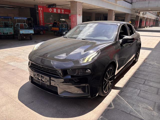 Lynk & Co 03+ 2019 Facelift 2.0TD Automatic Lie Feng – фото 1