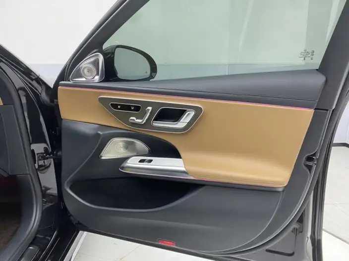 Mercedes-Benz E-Class 2025 Model E 300 L Luxury Model sedan – фото 18