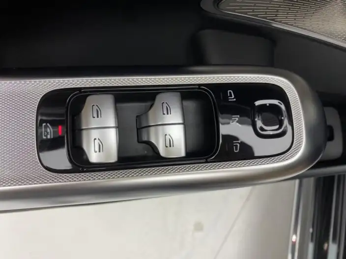Mercedes-Benz E-Class 2025 Model E 300 L Luxury Model sedan – фото 61