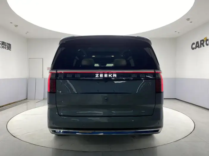 ZEEKR 009 2024 Model VI seat Executive Edition 4WD 108kWh – фото 6