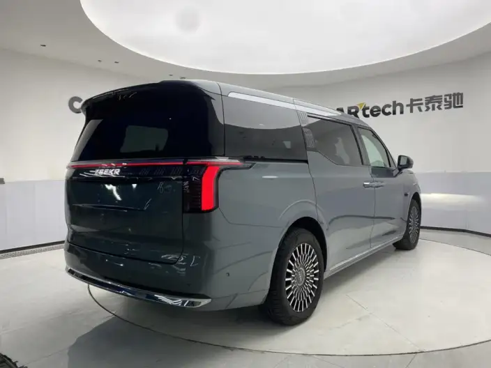 ZEEKR 009 2024 Model VI seat Executive Edition 4WD 108kWh – фото 7