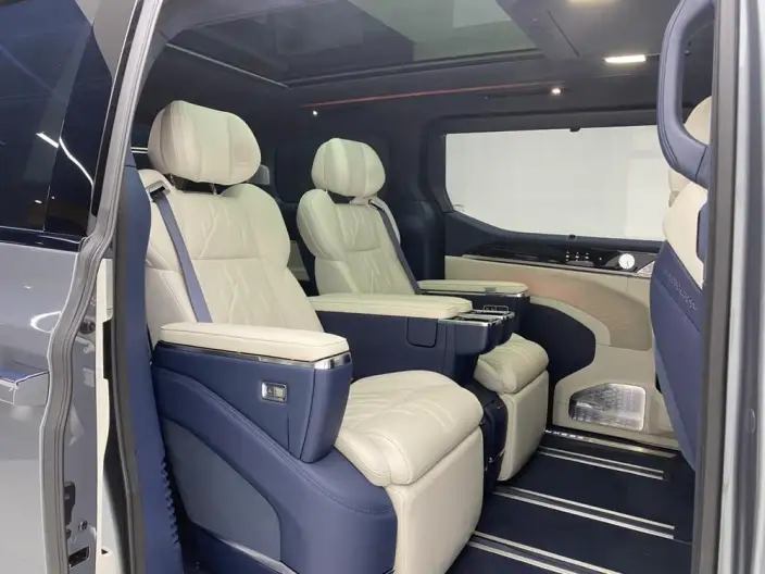 ZEEKR 009 2024 Model VI seat Executive Edition 4WD 108kWh – фото 26
