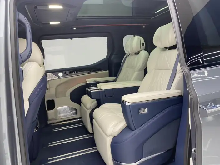 ZEEKR 009 2024 Model VI seat Executive Edition 4WD 108kWh – фото 30
