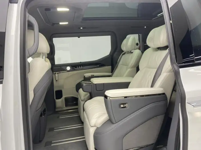 ZEEKR 009 2024 Model VI seat Executive Edition 4WD 108kWh – фото 7