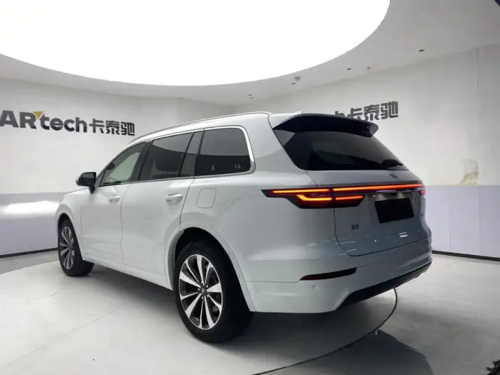 Li Auto ONE 2020 Model Extended Range 6 seat Edition – фото 5