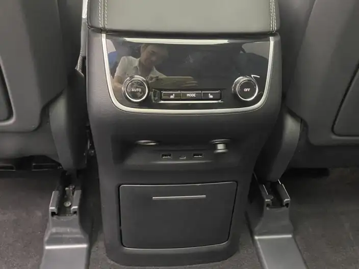 Li Auto ONE 2020 Model Extended Range 6 seat Edition – фото 14