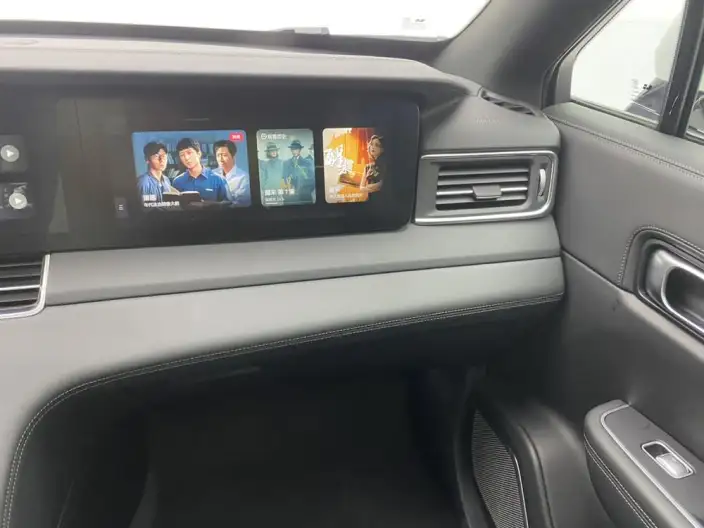 Li Auto ONE 2020 Model Extended Range 6 seat Edition – фото 17